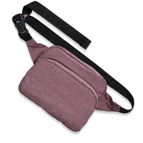 BAGGU Handbags - Baggu Fanny Pack in rose jam